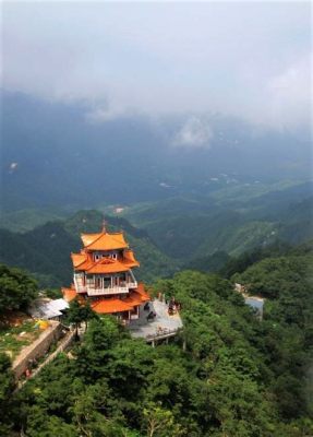 Baiyun Temple: A Majestic Mountaintop Oasis of Serenity and History!