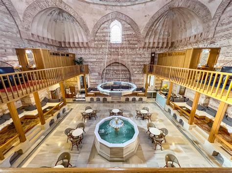  Kılıç Ali Paşa Hamam: A Steamy Journey Through Ottoman Elegance!